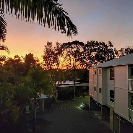 Luxury Top Floor Sunset Villa Noosaville Dış mekan fotoğraf