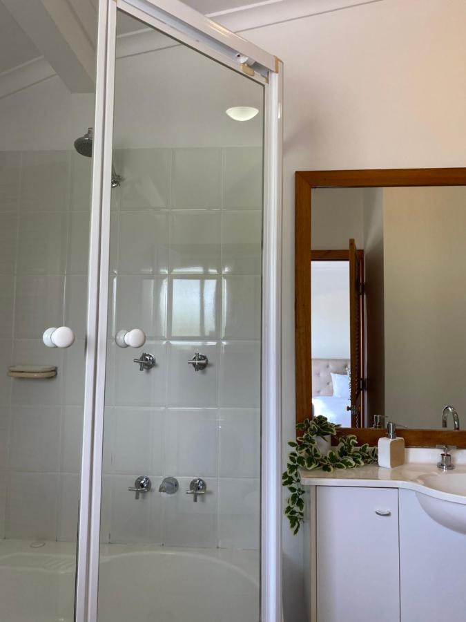 Luxury Top Floor Sunset Villa Noosaville Dış mekan fotoğraf